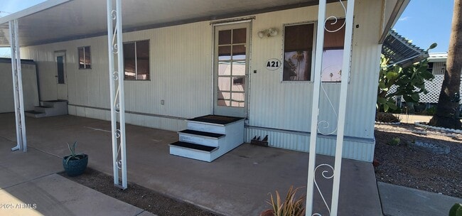 Primary Photo - 44 S Hawes Rd