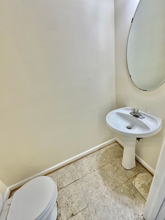 Building Photo - Fantastic 3 Bedroom Townhouse in Wellingto...
