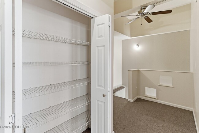 Building Photo - 39-45-45 Bruen St