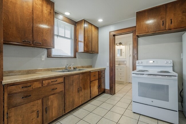 Building Photo - 1258 Colorado Ave