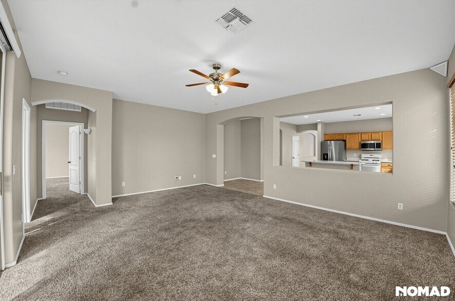 Building Photo - 3314 N 126th Dr