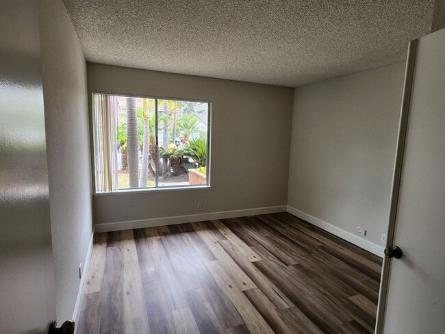 Building Photo - Beautiful Single Story in Mission Viejo
