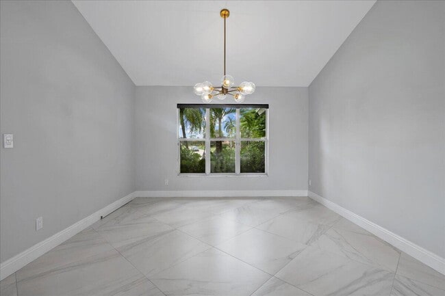 Building Photo - 15575 Woodmar Ct