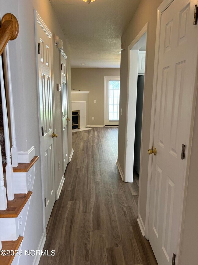 Building Photo - 4215 Williamsbrook Ln