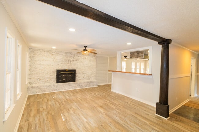 Building Photo - 6513 Rocky Ford Rd