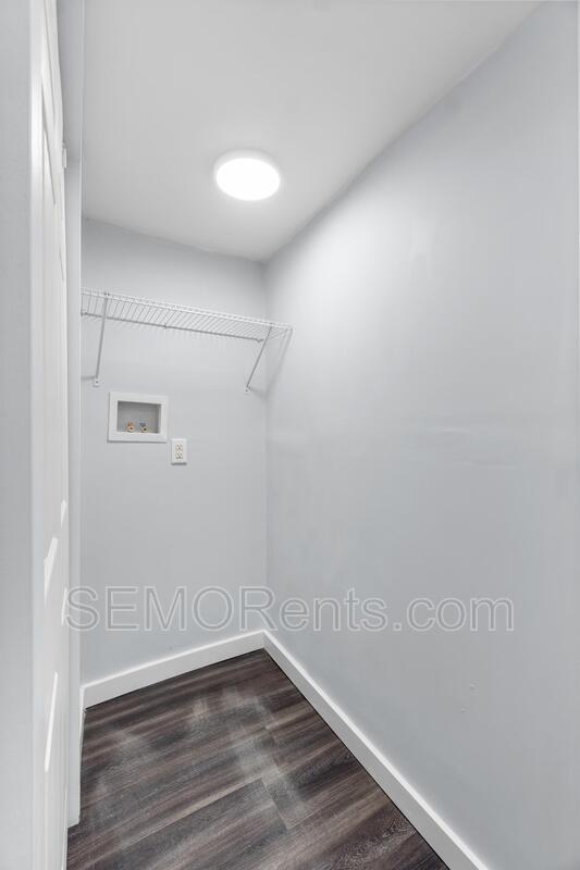 Building Photo - 1216 N Spanish St