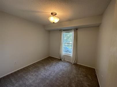 Building Photo - "Charming Anoka Retreat: 3-Bedroom Home with Finished Basement & Large Yard with Fence!"