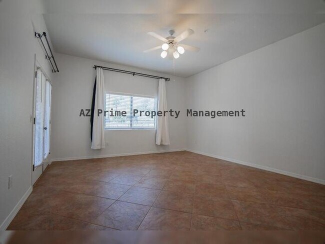 Building Photo - 4533 N 22nd St