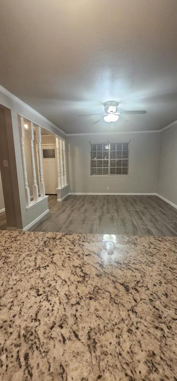 Building Photo - 1932 W Decker Ave