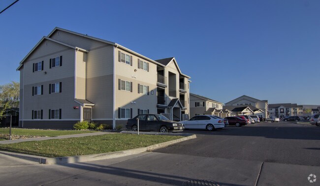 Picture of Viola Apartments - 1121 E Viola Ave Yakima WA 98901 | Apartment Finder
