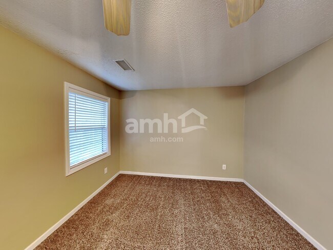 Building Photo - 2020 Foster Dr