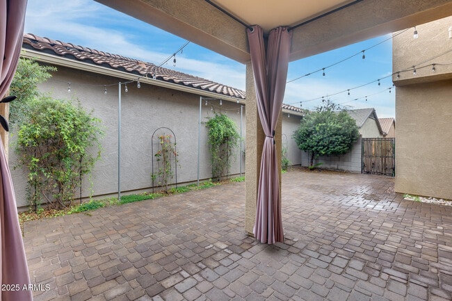 Building Photo - 6853 E Posada Cir