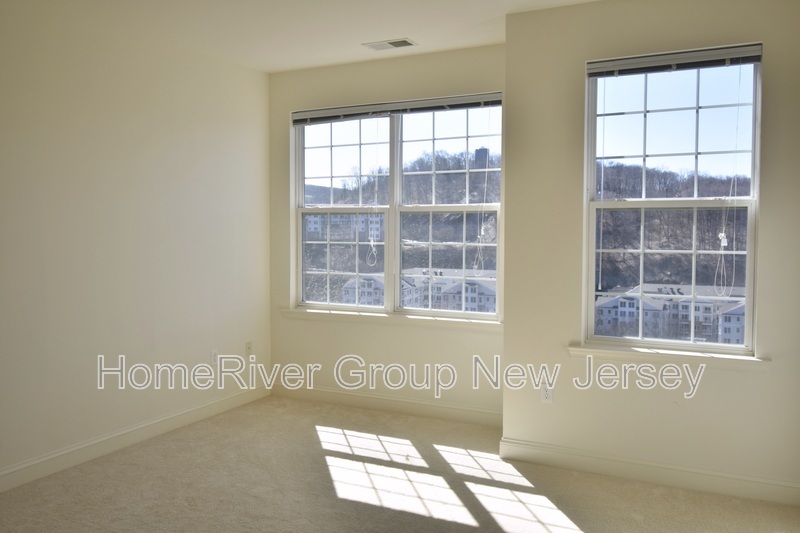 Building Photo - 4205 Ramapo Ct