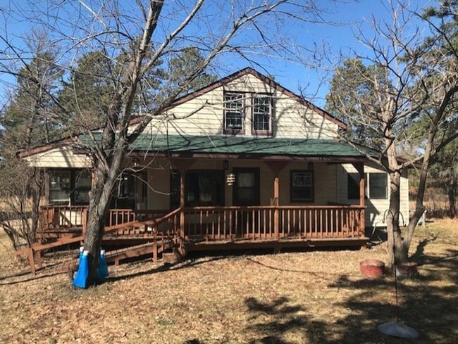 Building Photo - 4 Bedrooms, 2 Bathrooms Single Family Home in Crosslake, MN w/3 season porch