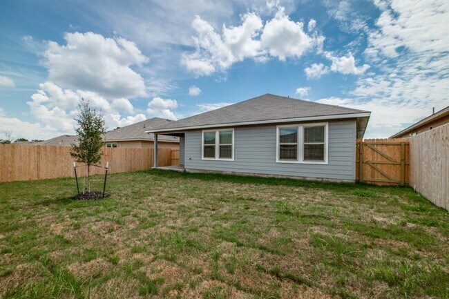 Building Photo - 217 Pecos Dr