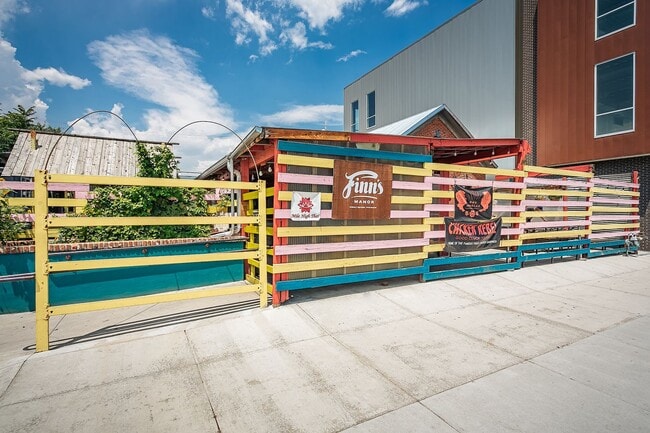 Building Photo - 3033 Blake St