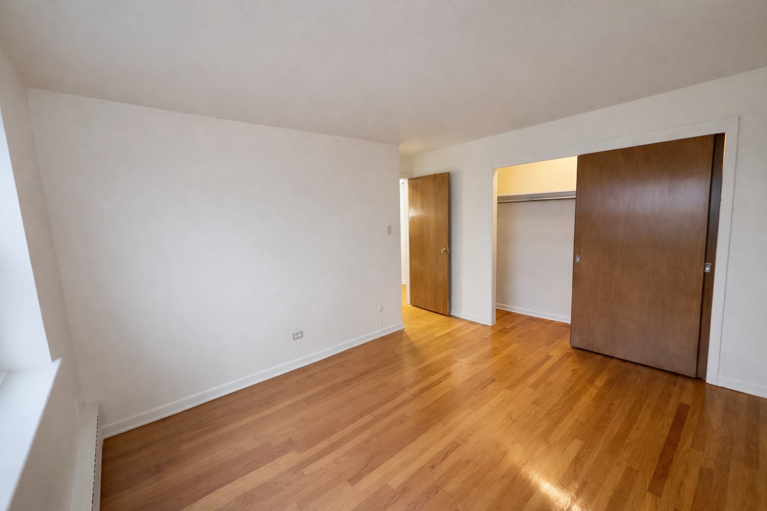 Building Photo - 2027 W 111th St