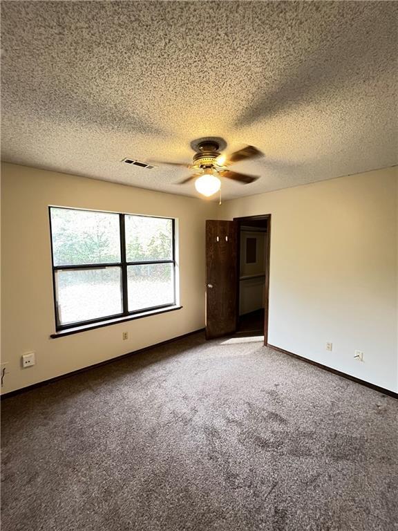 Building Photo - 2133 Loren Cir