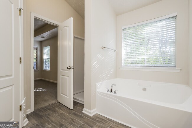 Building Photo - 6190 Winston Trce