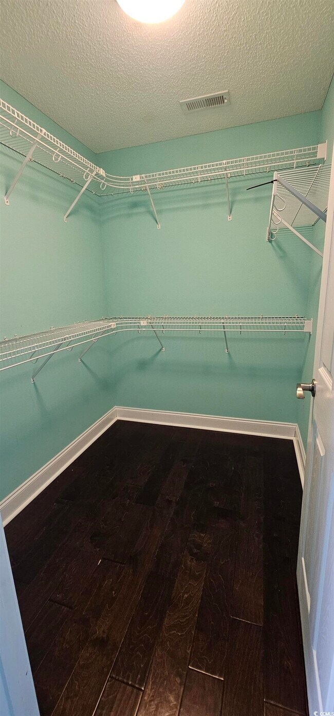 Building Photo - 1585 Brookgreen Dr