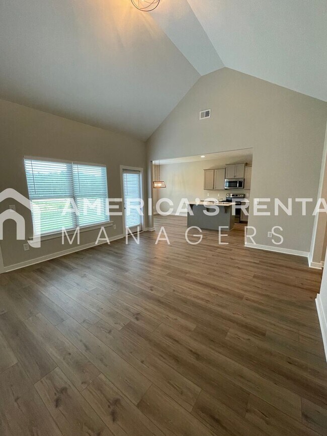 Building Photo - Home for Rent in Brookwood, AL!!! View wit...