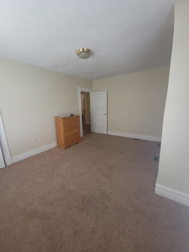 Building Photo - 1418 Church St