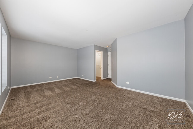 Building Photo - 603 Conservatory Ln