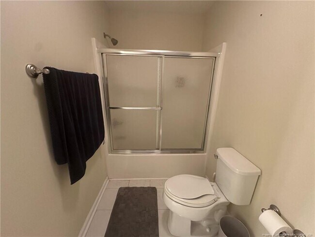 Building Photo - 143 Fairway Ln