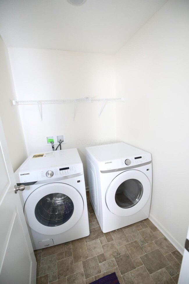 Building Photo - 216 Old Bay Dr