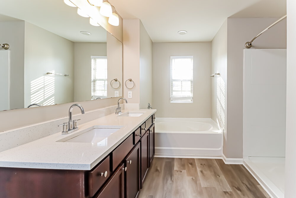Building Photo - 207 Shaker Hollow Dr