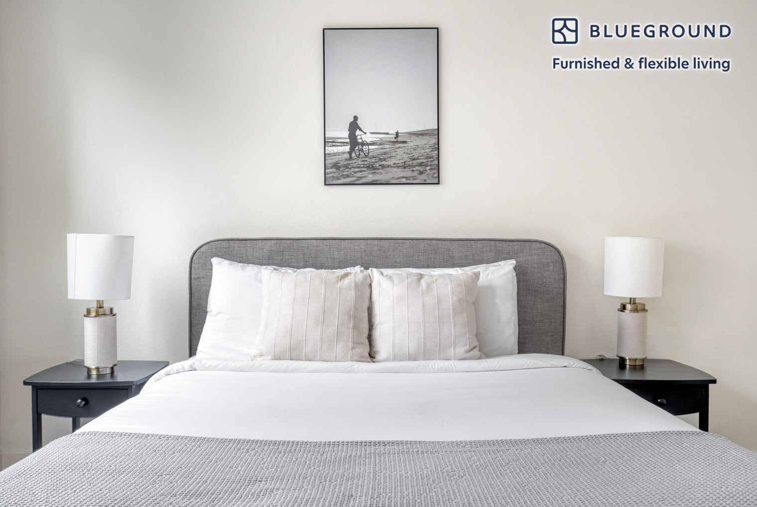 Building Photo - 7225 Crescent Prk W