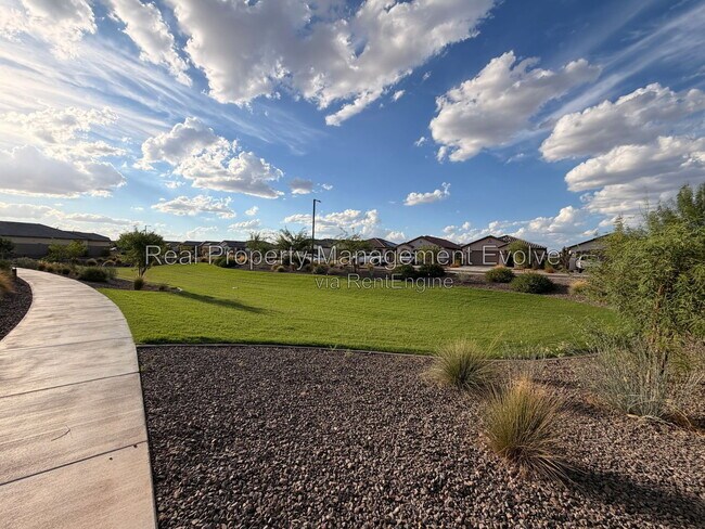 Building Photo - 14955 W Hackamore Dr