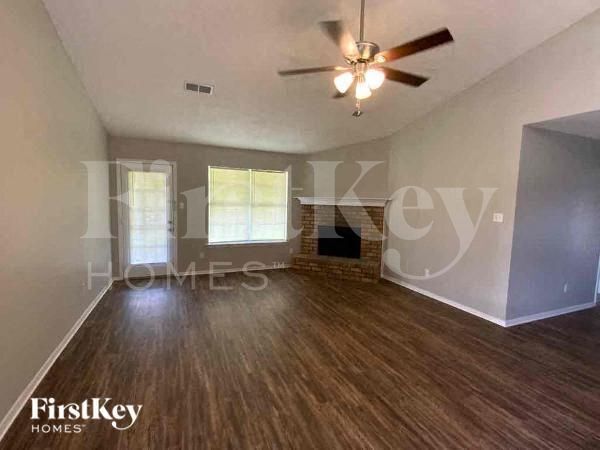 Building Photo - 4261 Kings Valley Cove E