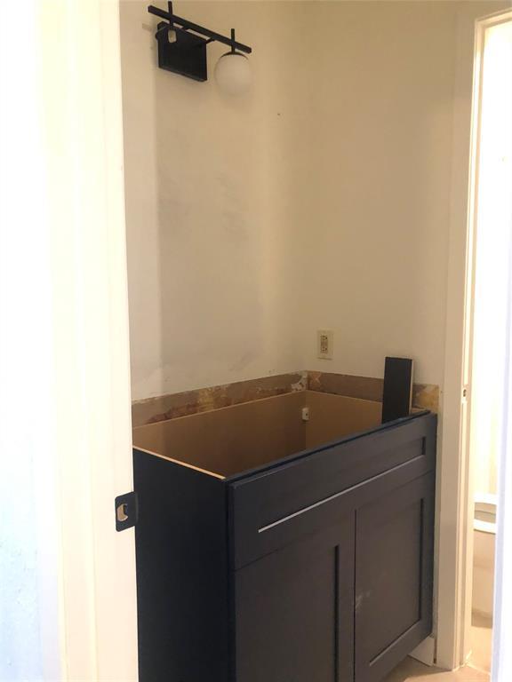 Building Photo - 8003 Clydesdale Dr