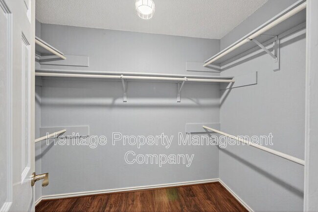 Building Photo - 4107 Medical Dr