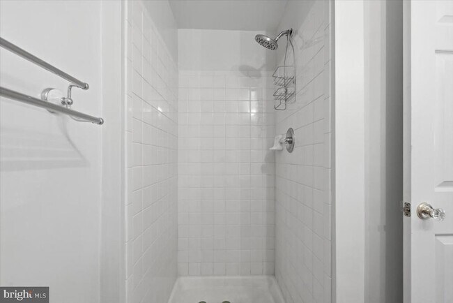 Building Photo - 5718 Croatan Ct