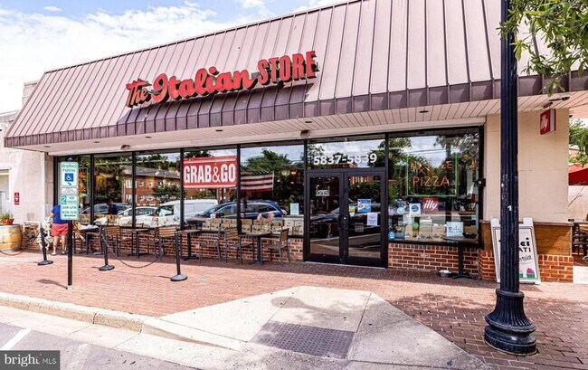 Building Photo - 6034 21st St N