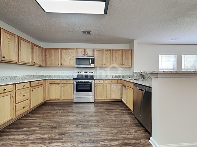 Building Photo - 1051 Briar Rose Ln