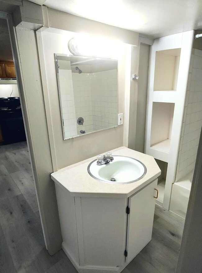 Building Photo - 133 Cottage Ave