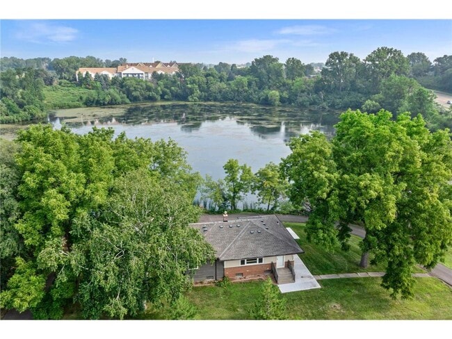 Building Photo - 1435 Englert Rd