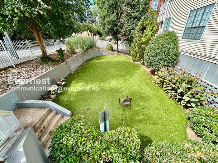 Building Photo - 1050 Piedmont Ave NE