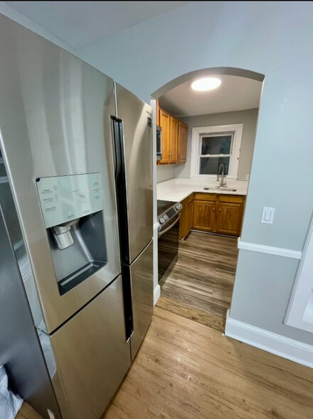 Building Photo - 26 Chaucer St