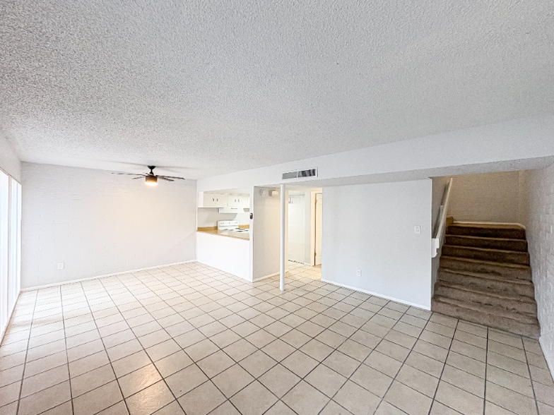 Building Photo - 6802 N 17th Ave