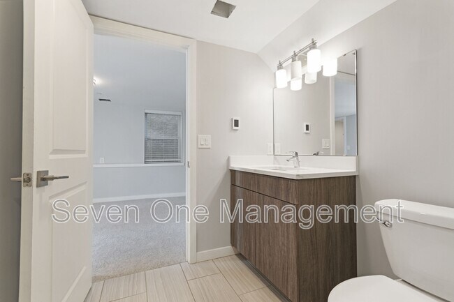 Building Photo - 4649 Umbria St