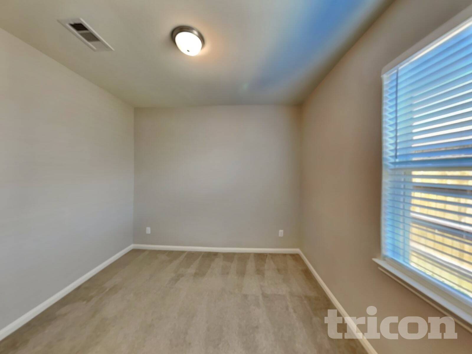 Building Photo - 116 Thorton Vine Dr