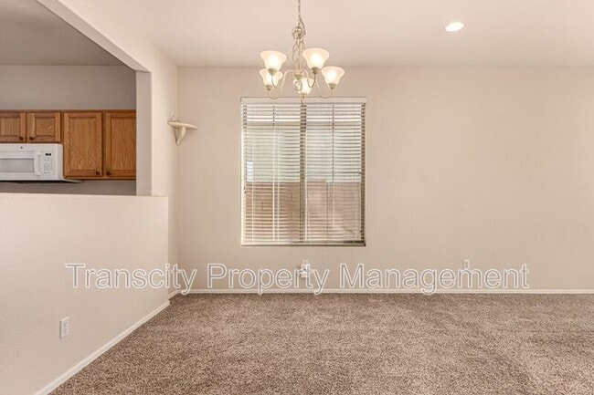 Building Photo - 3723 E Linda Ct