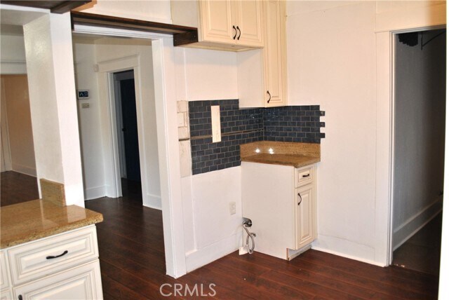 Building Photo - 6624 Madden Ave