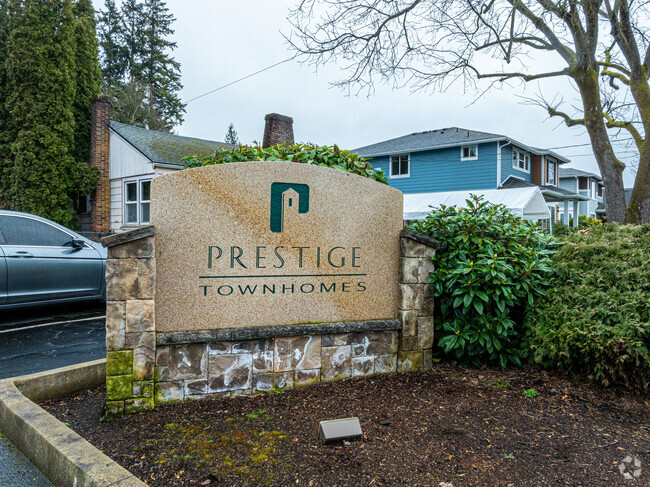 Building Photo - Prestige Townhomes