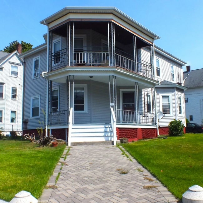 Building Photo - 170 Union St