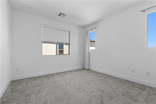 Building Photo - 2677 Via Monet